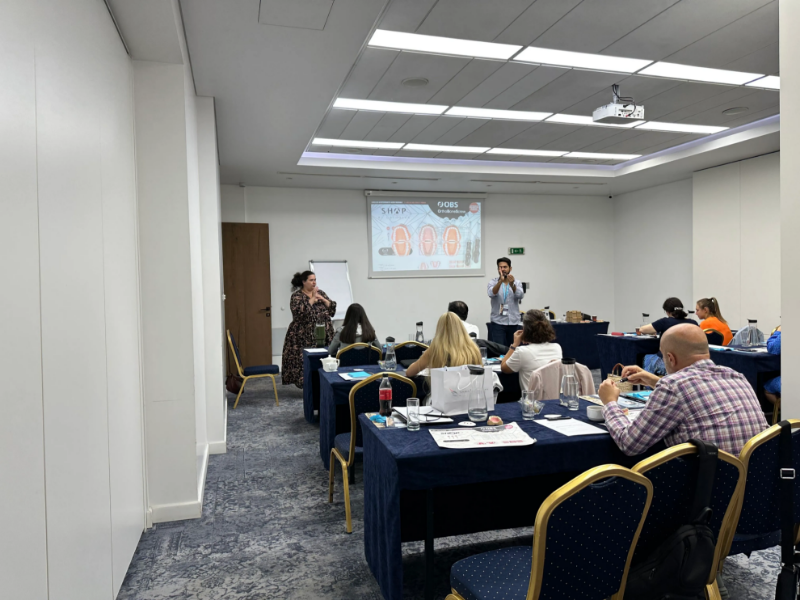 Снимка на Мини импланти и алайнери - Невидимата дигитална ортодонтия и скелетна опора