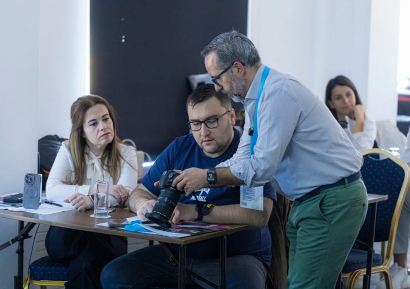 Снимка на Интраорална и екстраорална дентална фотография - диагностика, презентация и маркетинг. Двудневен курс.