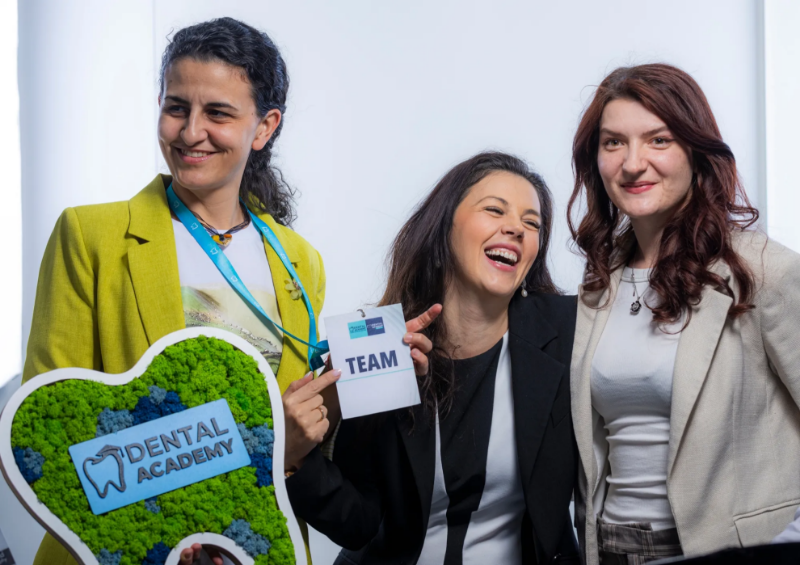 Снимка на Интраорална и екстраорална дентална фотография - диагностика, презентация и маркетинг