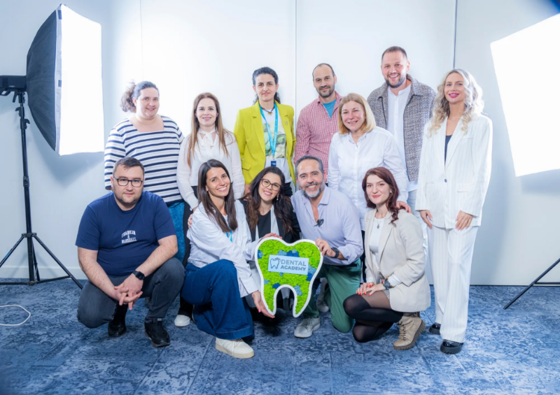 Снимка на Интраорална и екстраорална дентална фотография - диагностика, презентация и маркетинг