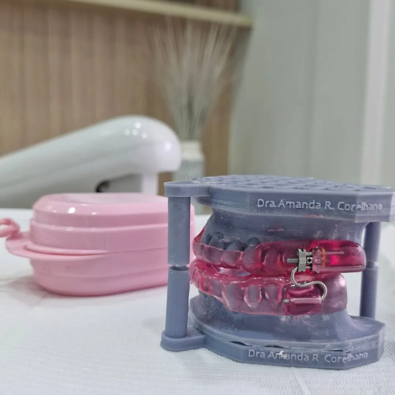 Снимка на Темпоромандибуларни смущения (TMD), бруксизъм и терапия с оклузални шини