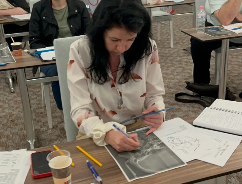 Снимка на Мини импланти и алайнери - Невидимата дигитална ортодонтия и скелетна опора