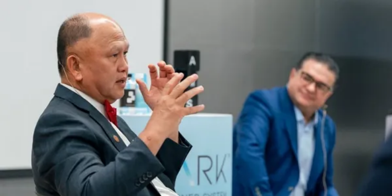 Снимка на Основи на биомеханиката в ортодонтията. Концепции на пасивните самолигиращи брекети.